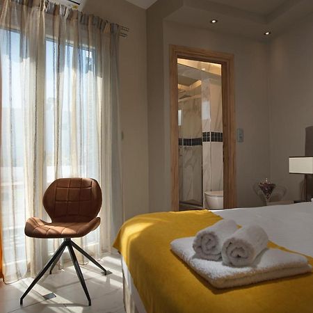 Angelica'S Deluxe Rooms In Adamas Exteriör bild